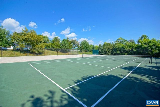 989 CLEARFIELDS LN, Crozet, VA 22932