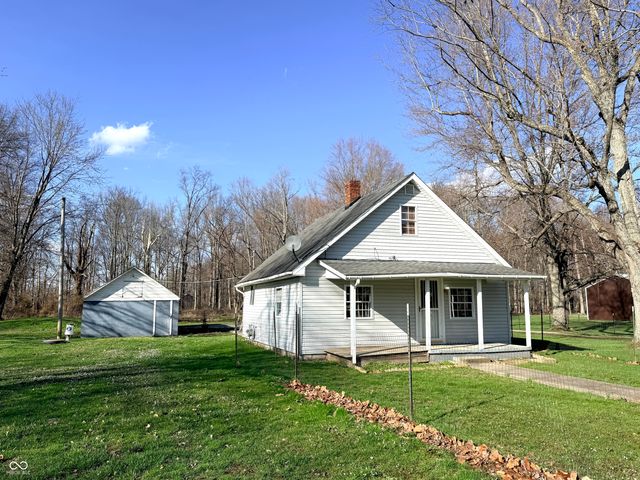 8248 W 300 S, Columbus, IN 47201