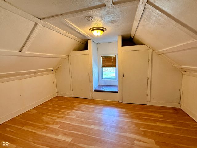 8248 W 300 S, Columbus, IN 47201