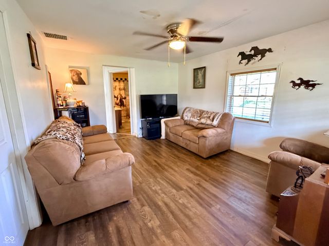 8248 W 300 S, Columbus, IN 47201