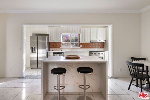 1222 N Virgil Avenue, Los Angeles, CA 90029