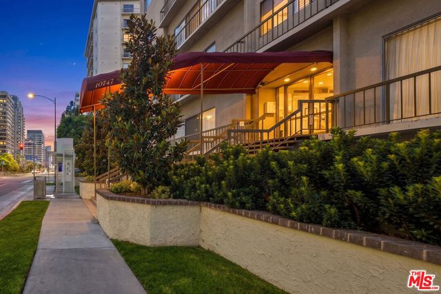 10747 Wilshire Boulevard 708, Los Angeles, CA 90024