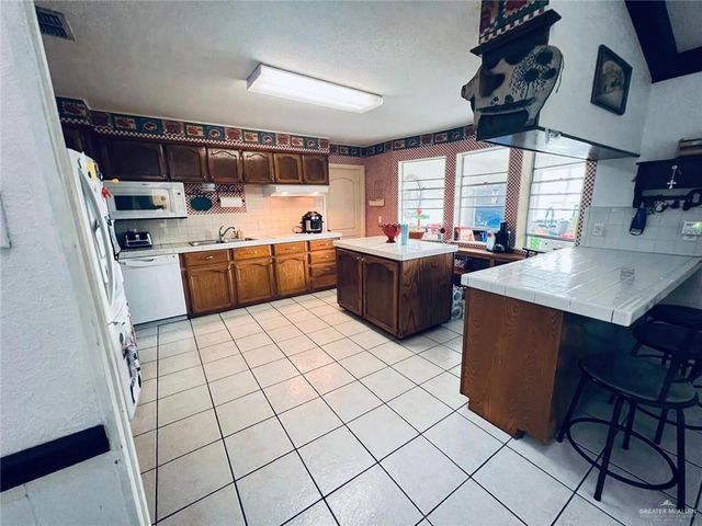 3614 N Bryan Road, Mission, TX 78573