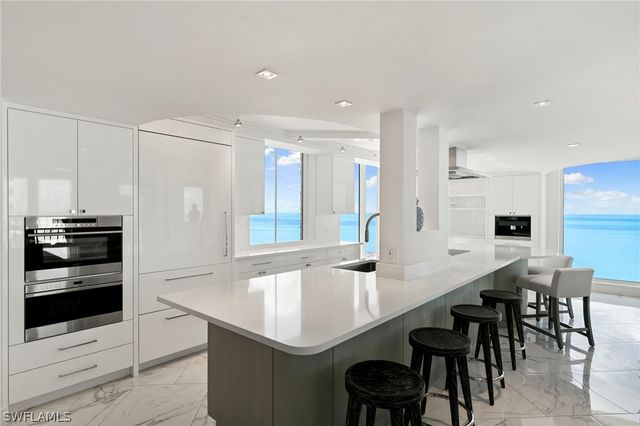 4001 Gulf Shore BLVD N 806, Naples, FL 34103