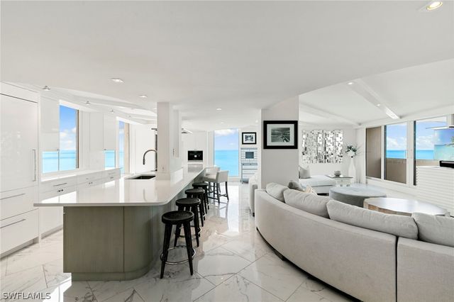 4001 Gulf Shore BLVD N 806, Naples, FL 34103