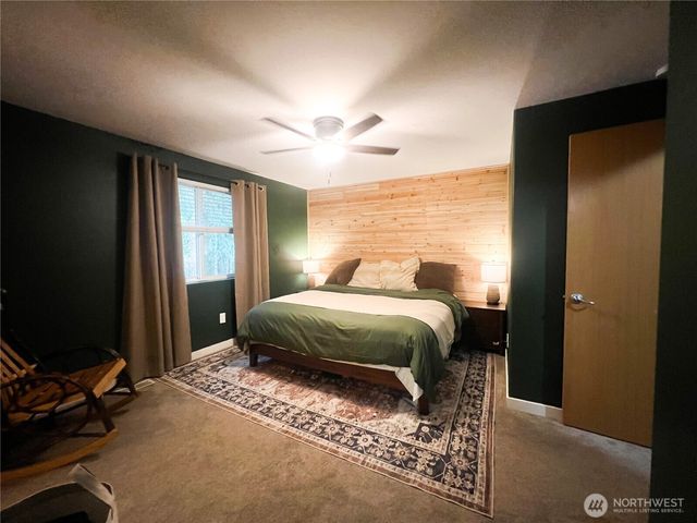 18711 Sylvan Dell Court SE, Yelm, WA 98597