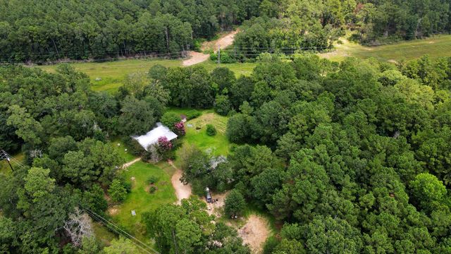 101 Rocky Lane, Livingston, TX 77351