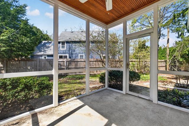 556 Glen Drive, Madison, WI 53711