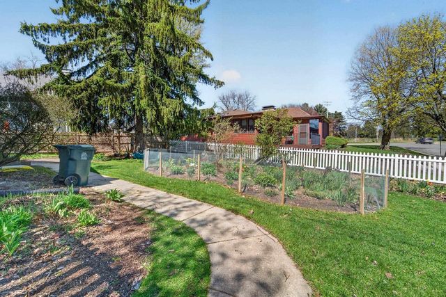 556 Glen Drive, Madison, WI 53711