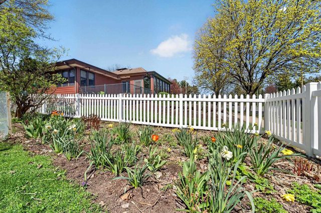 556 Glen Drive, Madison, WI 53711