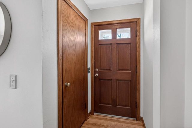 556 Glen Drive, Madison, WI 53711