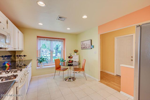 51 Orange Drive, Marlboro, NJ 07746