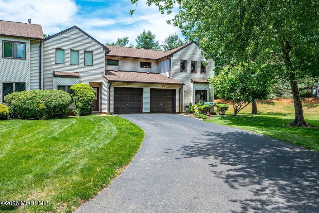 51 Orange Drive, Marlboro, NJ 07746