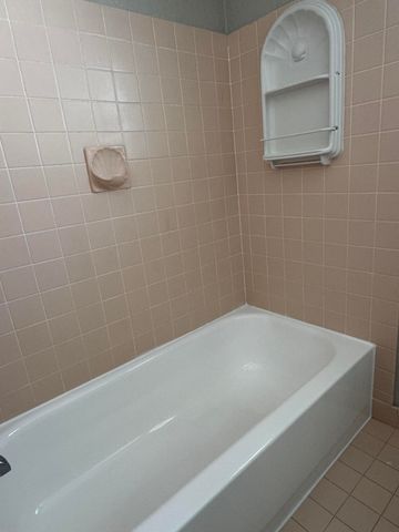 2180 NW 93rd Avenue, Pembroke Pines, FL 33024