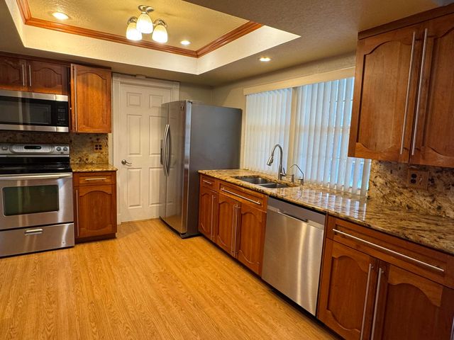 2180 NW 93rd Avenue, Pembroke Pines, FL 33024