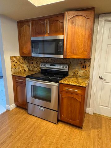 2180 NW 93rd Avenue, Pembroke Pines, FL 33024