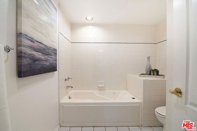 1537 S Wooster Street 105, Los Angeles, CA 90035