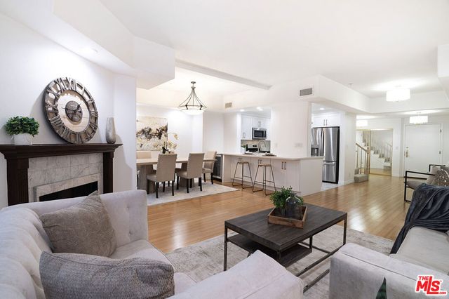 1537 S Wooster Street 105, Los Angeles, CA 90035