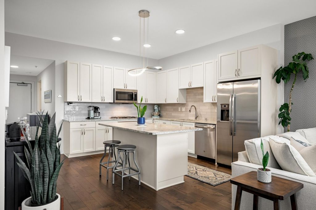 1240 S 2nd Street 825, Minneapolis, MN 55415 — photo 2