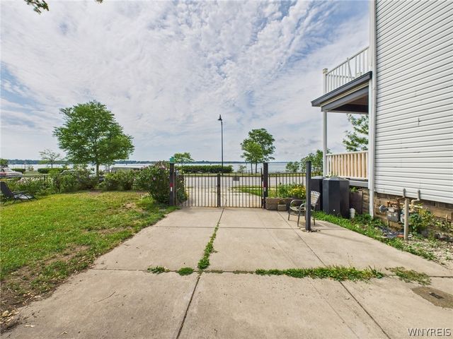2403 Niagara Street, Buffalo, NY 14207