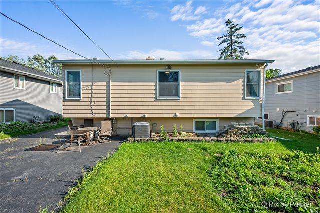 538 Harold Avenue, Glendale Heights, IL 60139