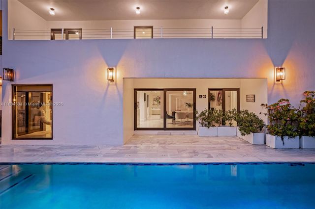 6510 Castaneda St, Coral Gables, FL 33146