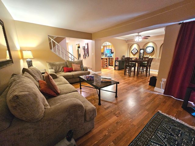 262 W GOLFVIEW Terrace, Palatine, IL 60067