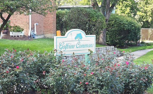 262 W GOLFVIEW Terrace, Palatine, IL 60067