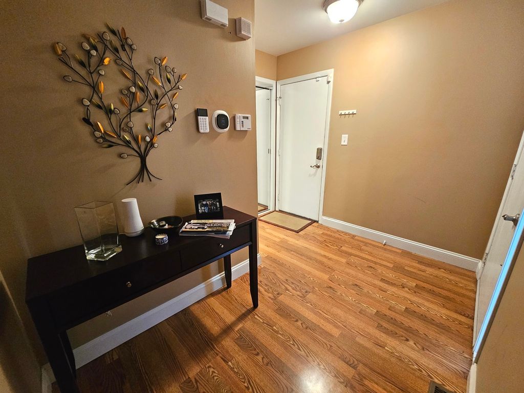 262 W GOLFVIEW Terrace, Palatine, IL 60067 — photo 2
