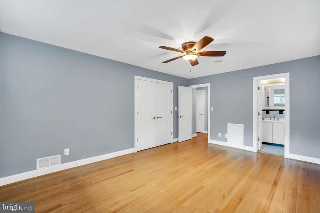 5054 37TH ST N, Arlington, VA 22207