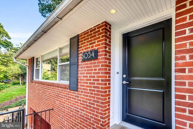 5054 37TH ST N, Arlington, VA 22207