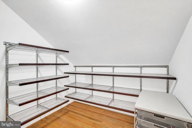 5054 37TH ST N, Arlington, VA 22207