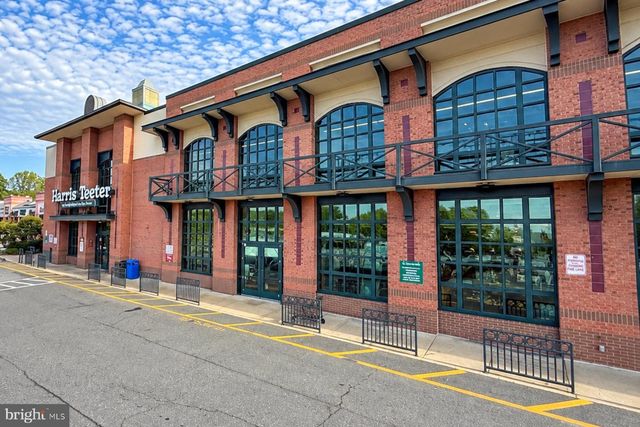5054 37TH ST N, Arlington, VA 22207