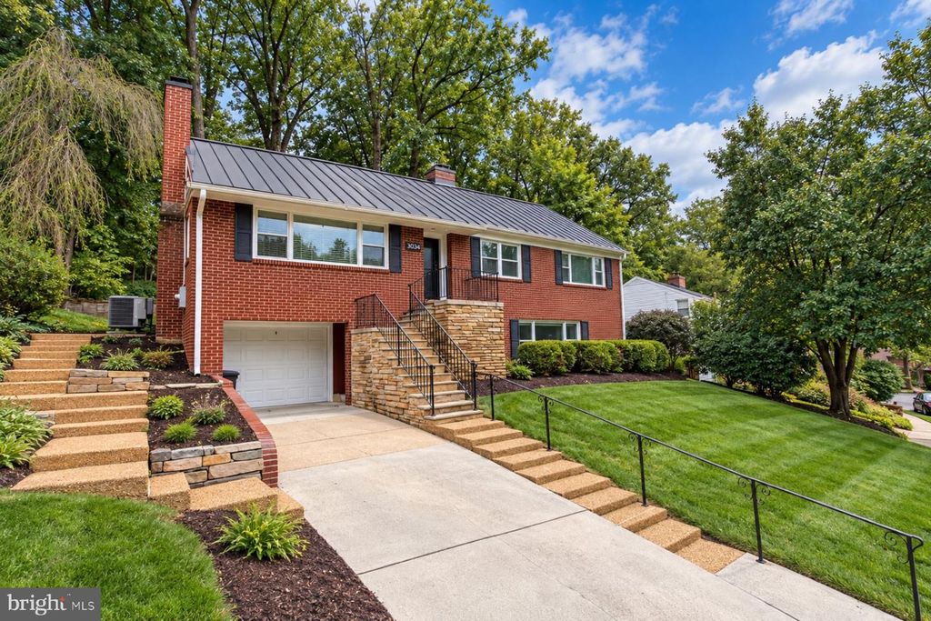 5054 37TH ST N, Arlington, VA 22207