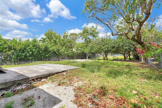 151 NW 42nd St 1, Miami, FL 33127