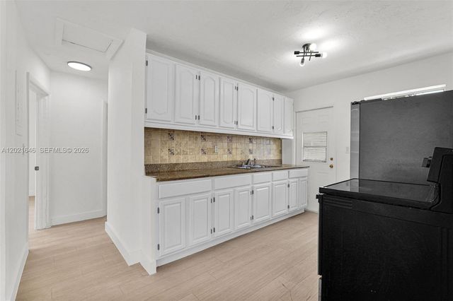 151 NW 42nd St 1, Miami, FL 33127