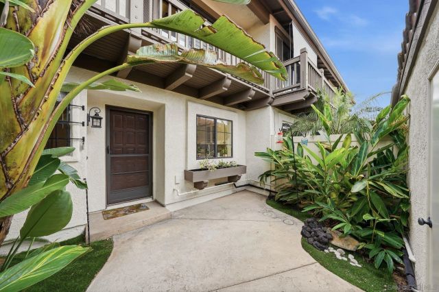 957 Fir Tree Pl., Carlsbad, CA 92011