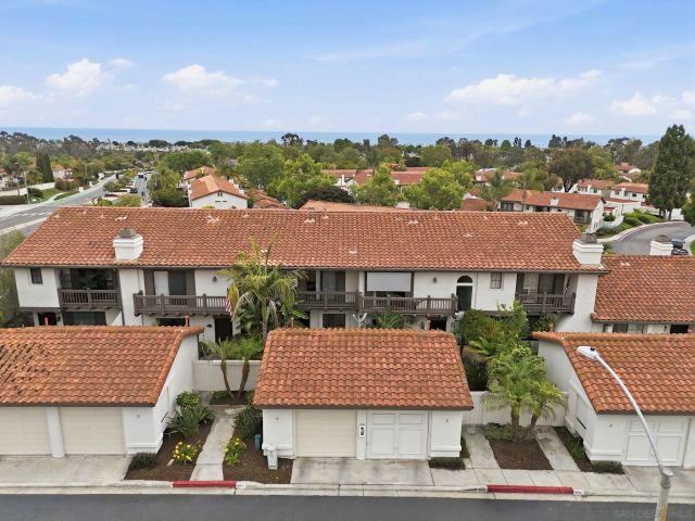957 Fir Tree Pl., Carlsbad, CA 92011