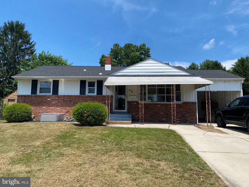 28 FAIRMOUNT DR, Glassboro, NJ 08028