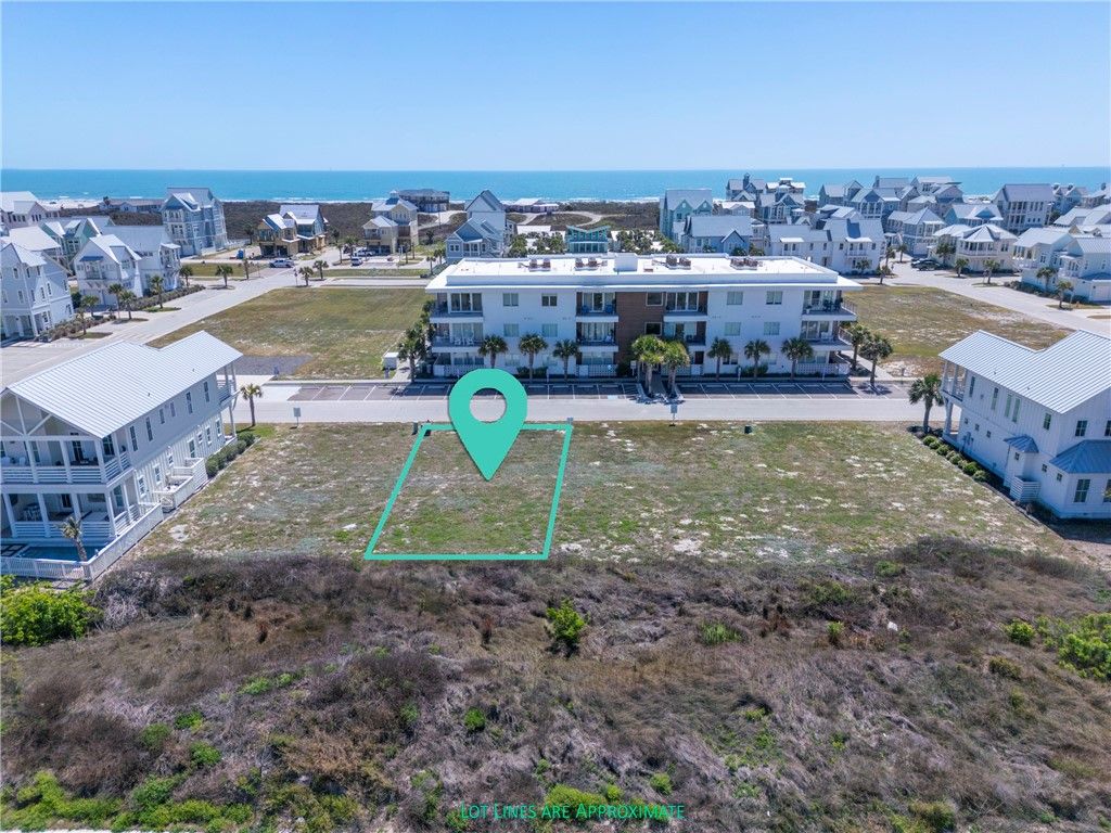 625 Center Square West, Port Aransas, TX 78373 — photo 2