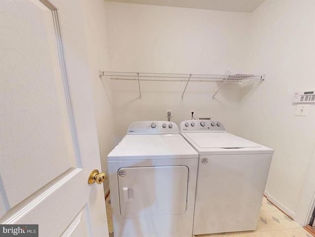 1379 DOMINION RIDGE LN, Herndon, VA 20170