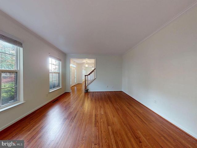 1379 DOMINION RIDGE LN, Herndon, VA 20170