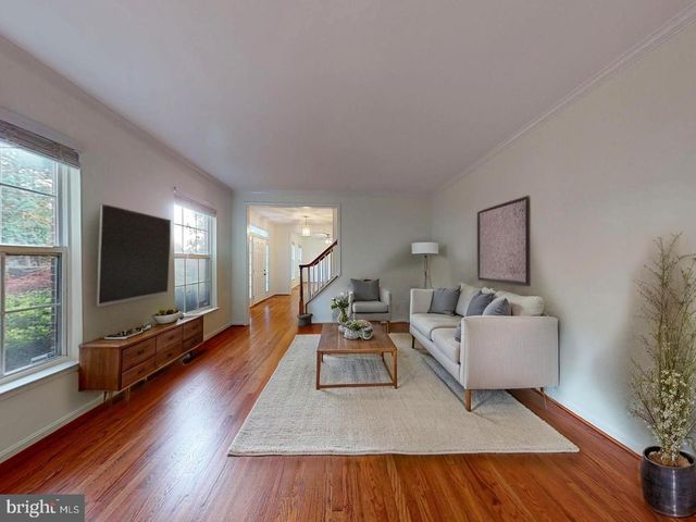 1379 DOMINION RIDGE LN, Herndon, VA 20170