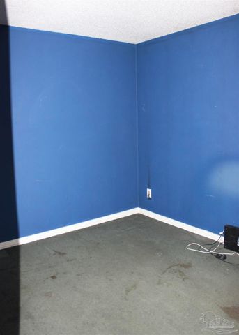 7705 Kipling St B, Pensacola, FL 32514