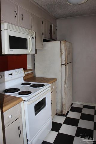 7705 Kipling St B, Pensacola, FL 32514