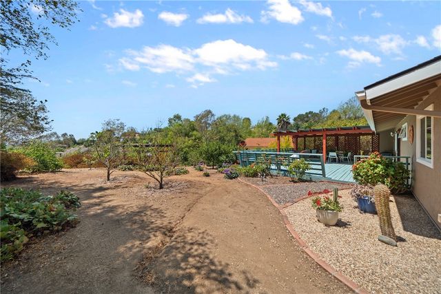 720 Carnation Lane, Fallbrook, CA 92028