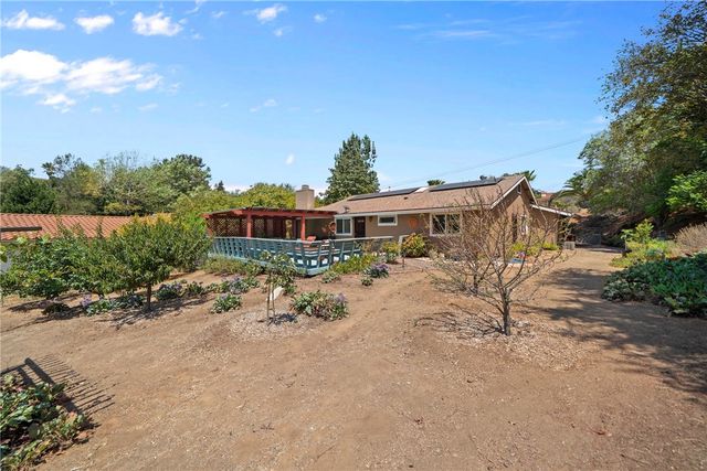 720 Carnation Lane, Fallbrook, CA 92028