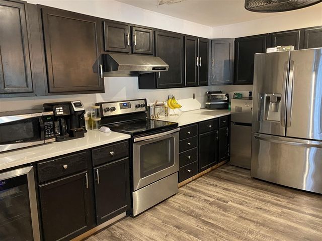 22333 Leewright Avenue, Southfield, MI 48033