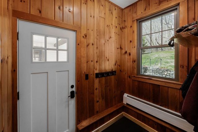 114 Gifford Road, Hartford, VT 05001