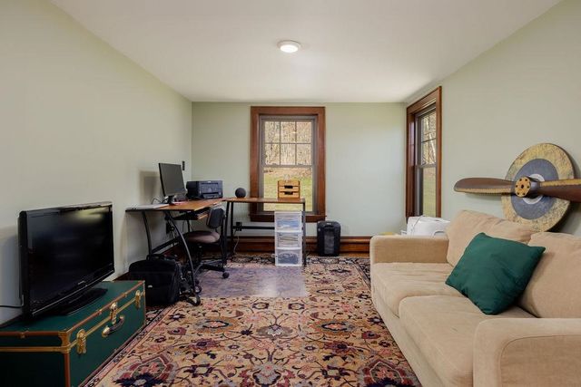 114 Gifford Road, Hartford, VT 05001